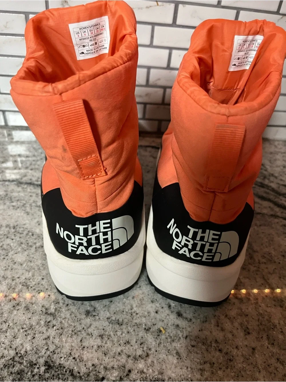 The North Face Winter Boots Women Orange Nuptse II Bootie 700 Dryvent Size 8